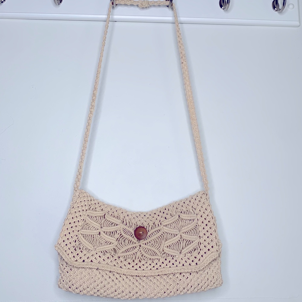 Crochet shoulder bag
